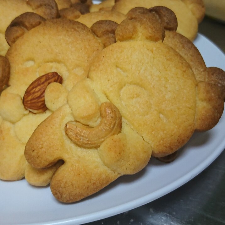 ホットケーキミックスで簡単手持ちナッツクッキー